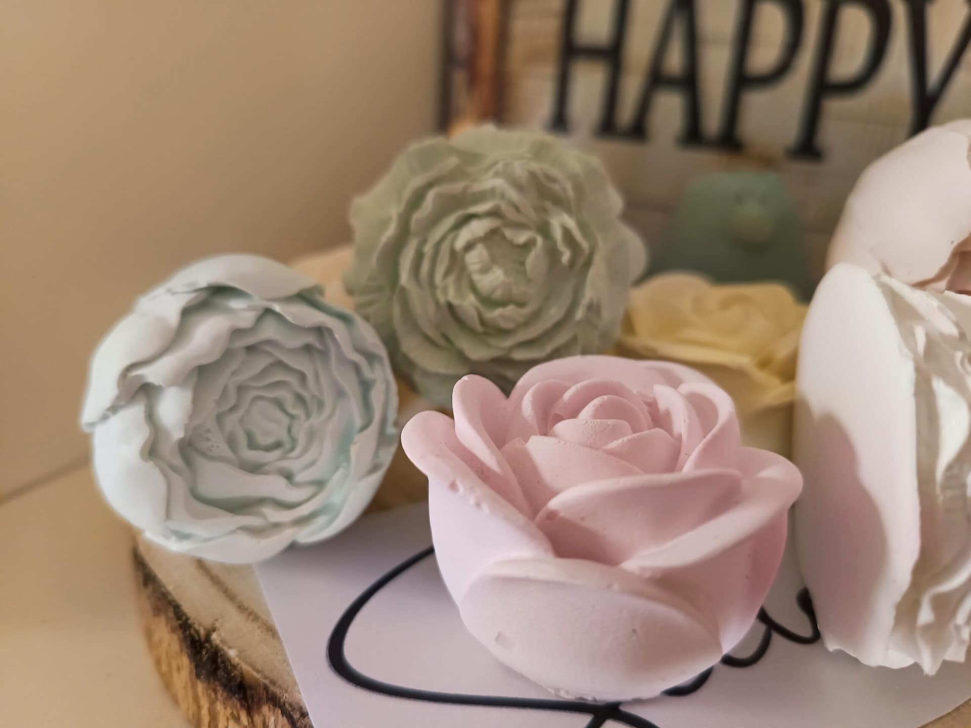 6 Gipsrosen – kleine Duftrosen 2–3 cm | Handgegossen & mit Duft & Farbauswahl – Bild 3