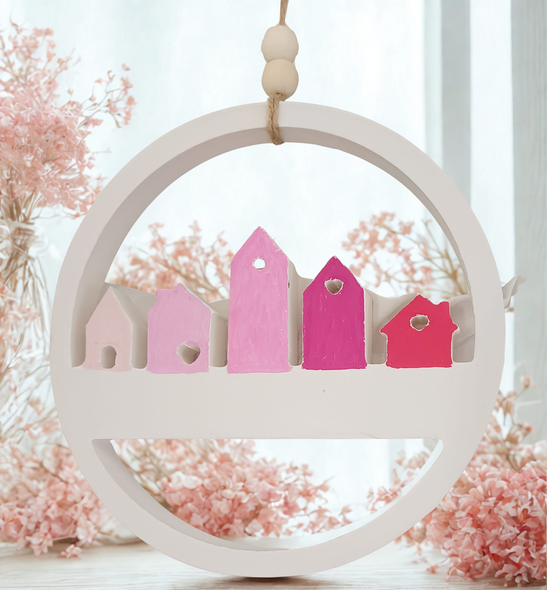 Handgefertigtes Fensterdeo aus Gips – personalisiert, liebevoll bemalt & ein echter Blickfang – Bild 2