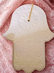 hamsa hand aus naturbelassenem gips mit duftöl „angel“ (10 ml)