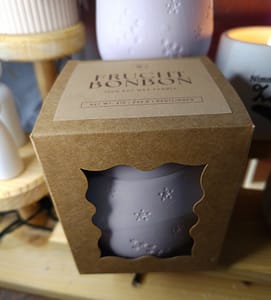 Sternen‑Gefäß aus Gips mit handgegossener Sojawachs‑Duftkerze in Farb & Duftwahl