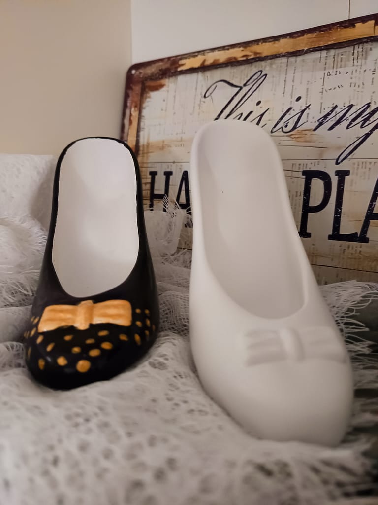 img 20260110 125411 Vom weißen Rohmodell zum edlen Schwarz‑Gold‑High‑Heel: Ein kreativer Blick hinter die Kulissen meines neuesten Gipsprojekts.